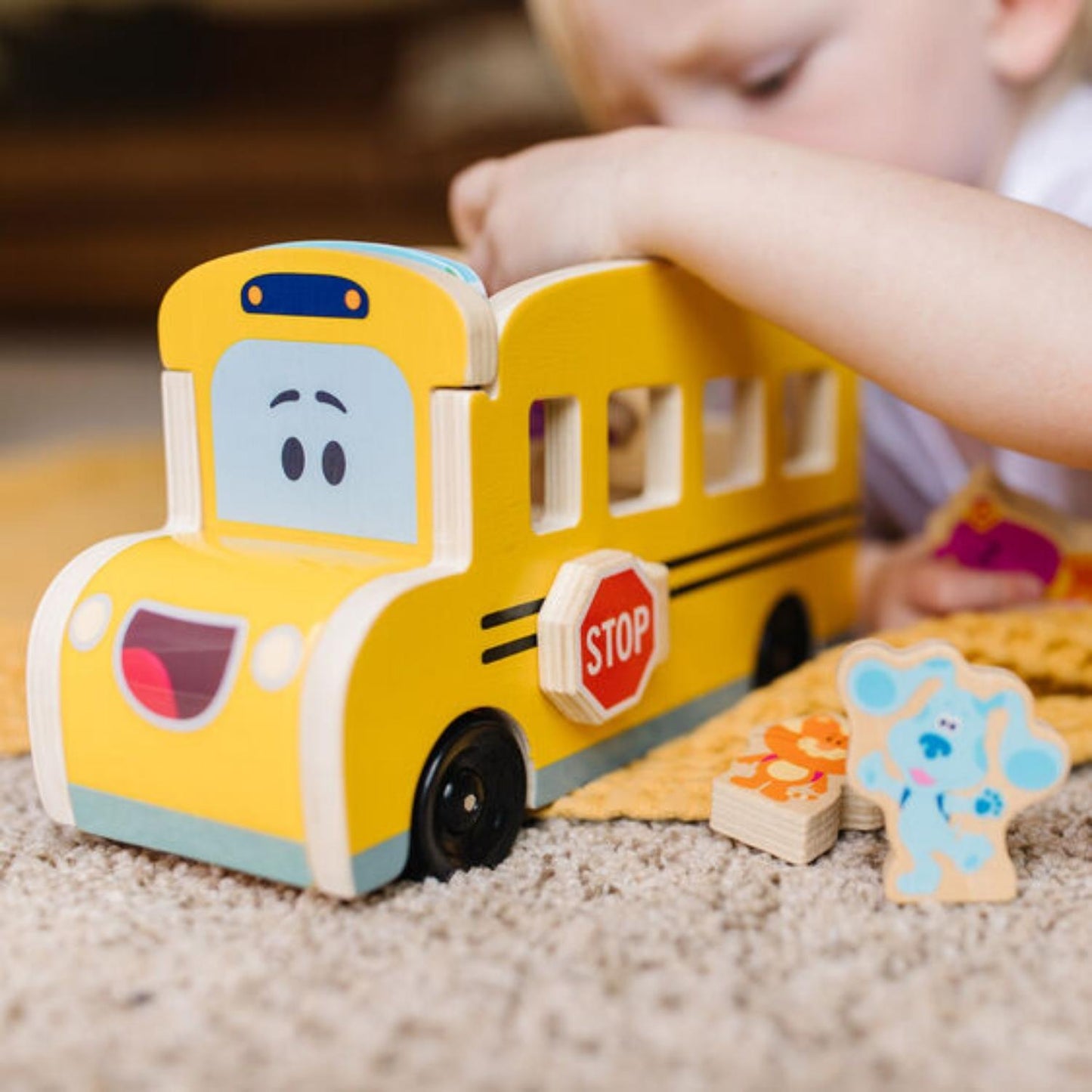 Melissa & Doug - Melissa & Doug Blues Clues Wooden Pull-Back School Bus - Playful Panda